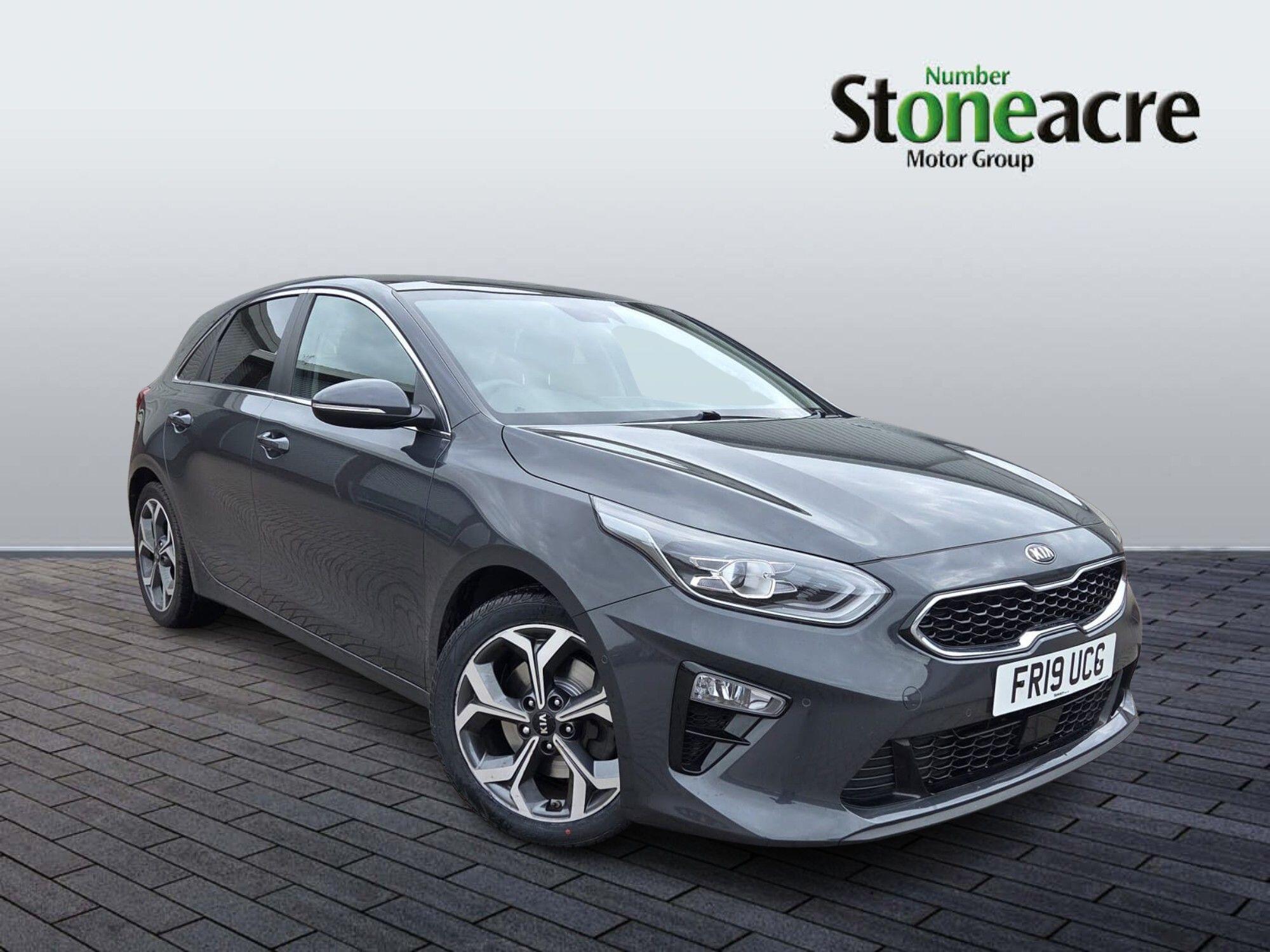 Main listing image - Kia Ceed