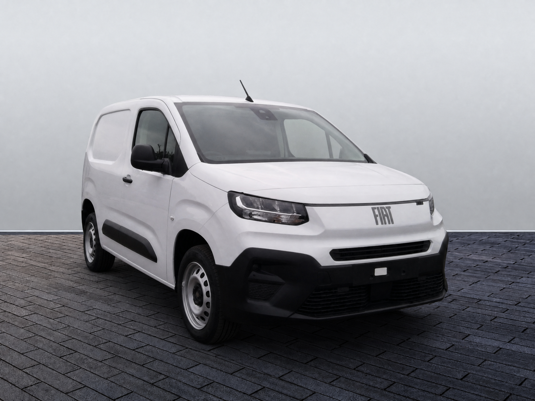 Main listing image - Fiat Doblo
