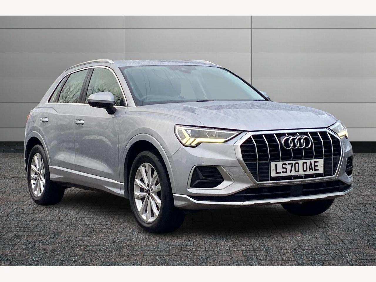 Main listing image - Audi Q3