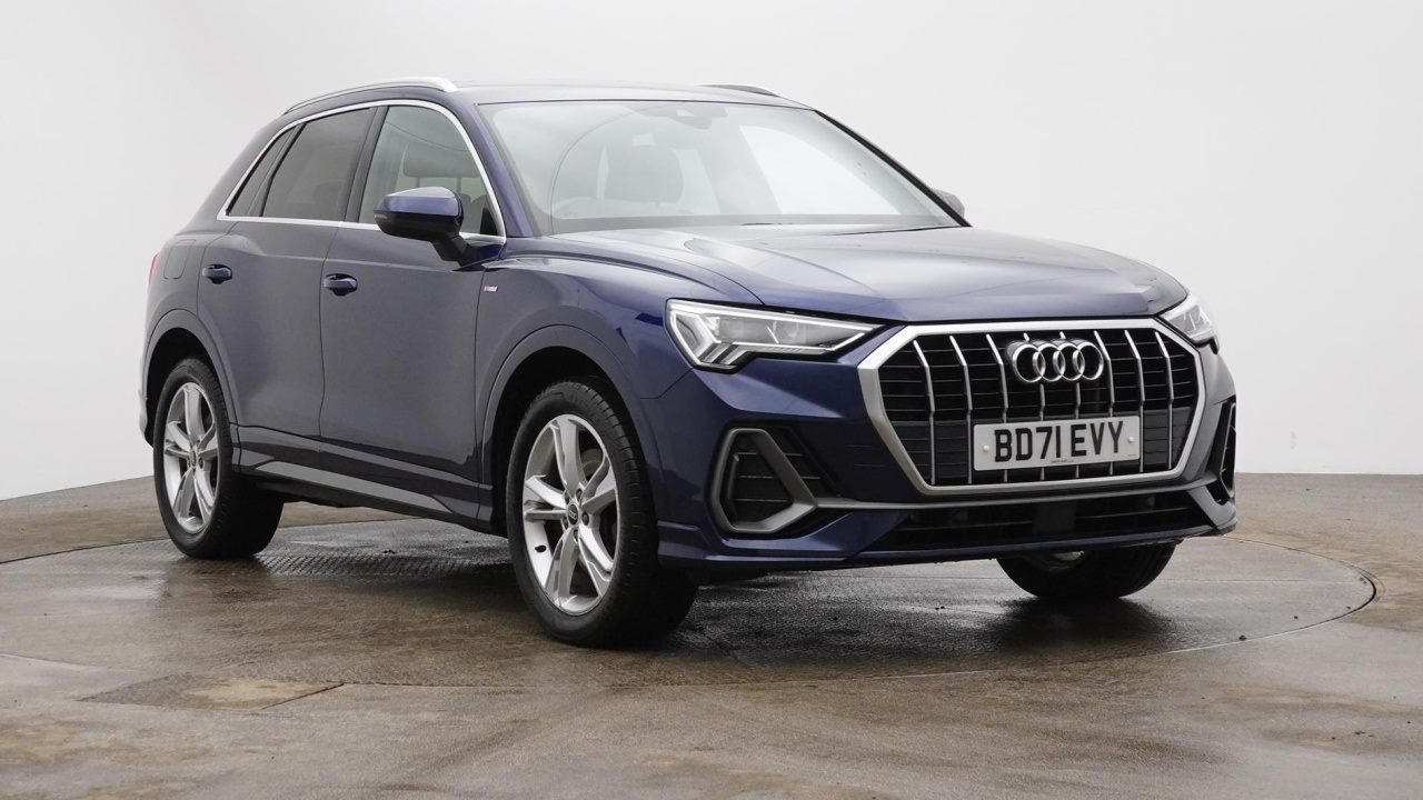 Main listing image - Audi Q3