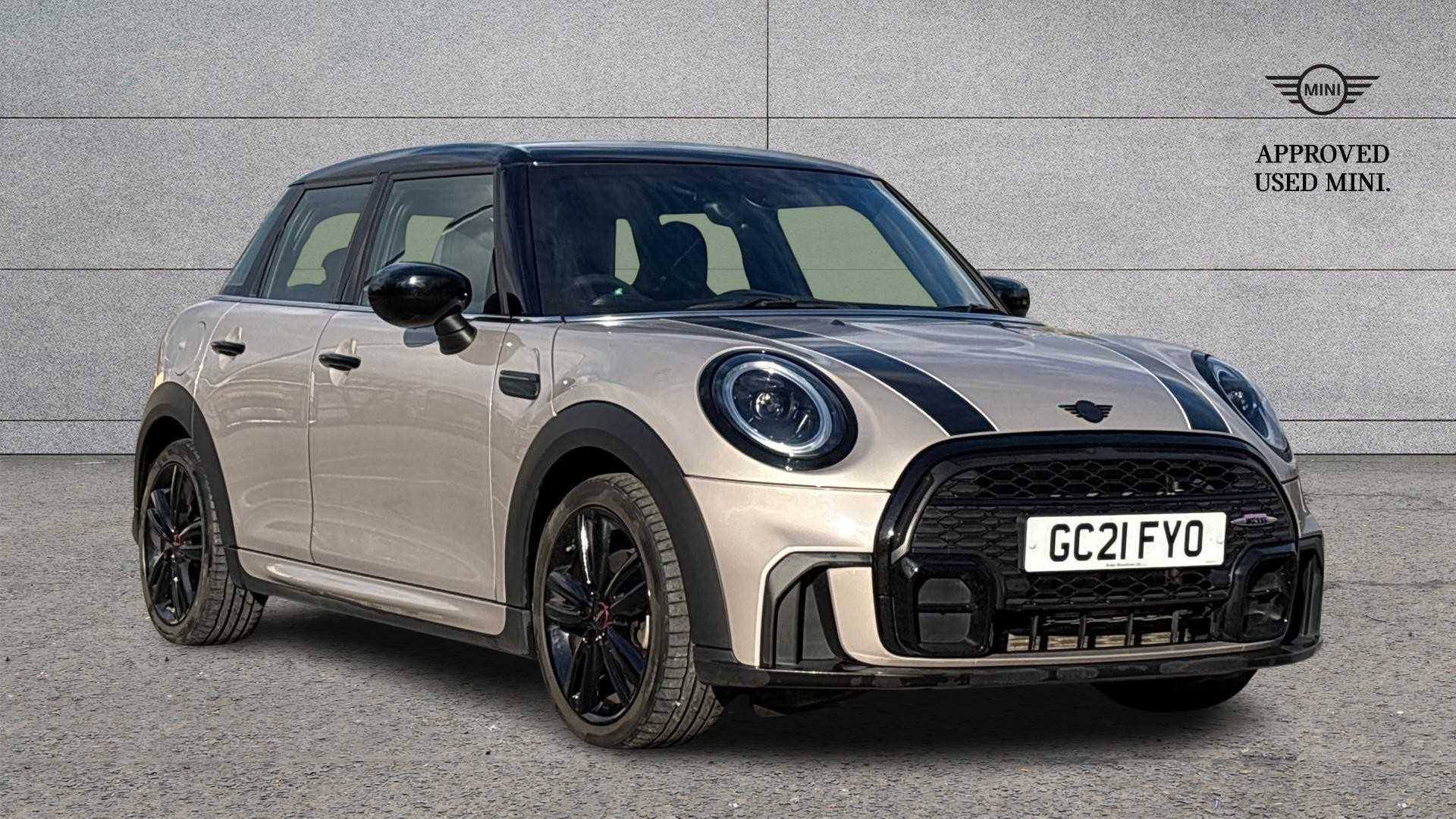 Main listing image - MINI Hatchback 5dr