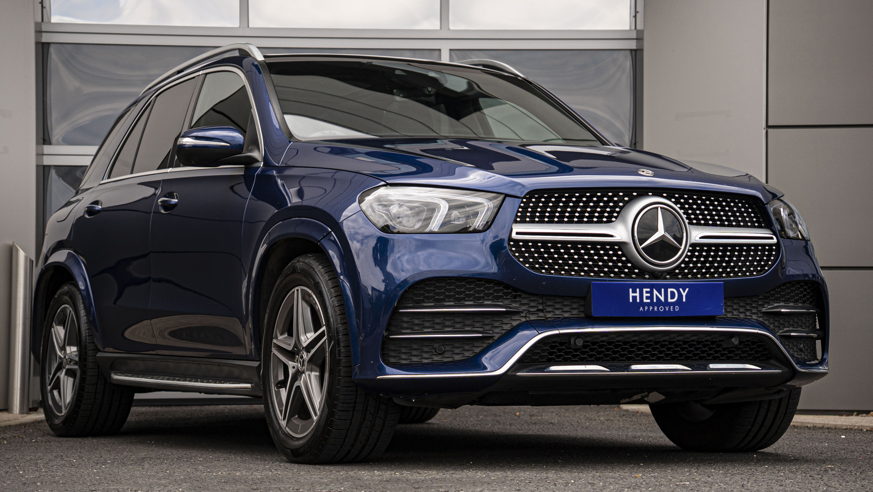 Main listing image - Mercedes-Benz GLE