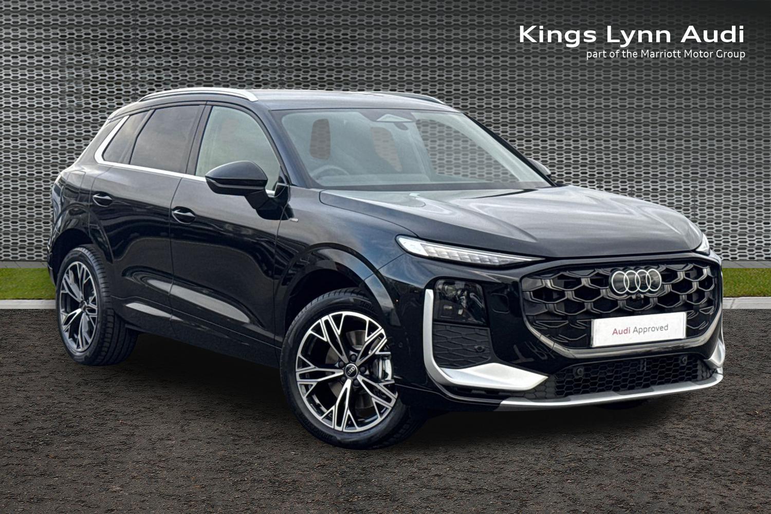 Main listing image - Audi Q3