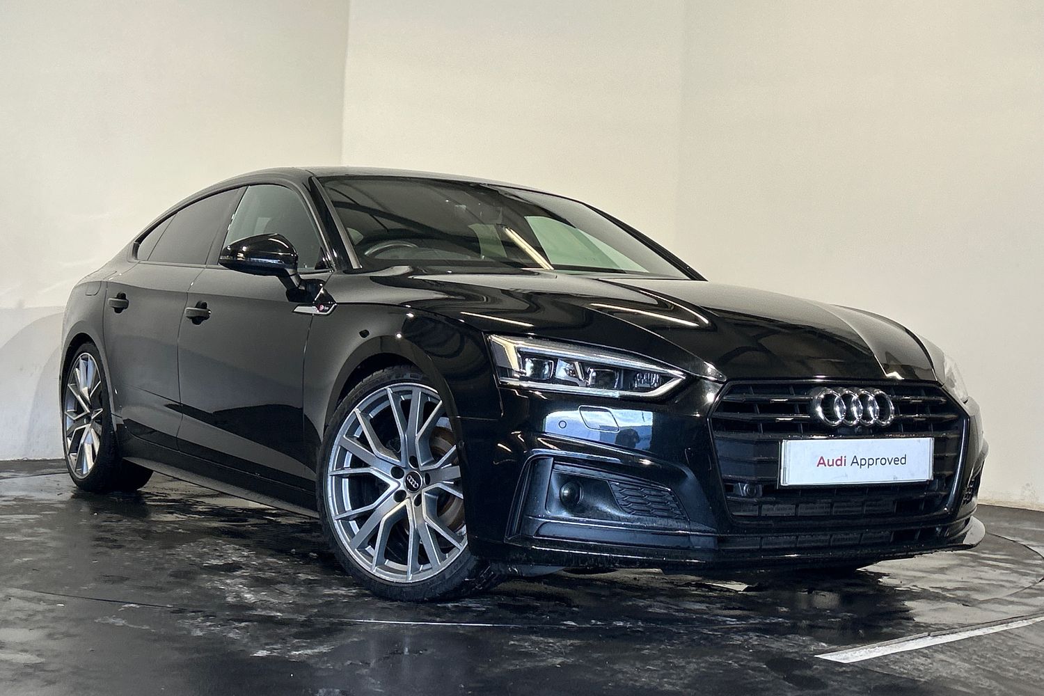 Main listing image - Audi A5