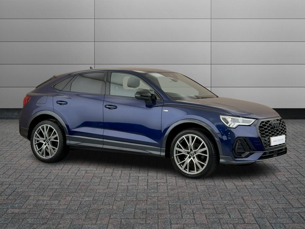 Main listing image - Audi Q3