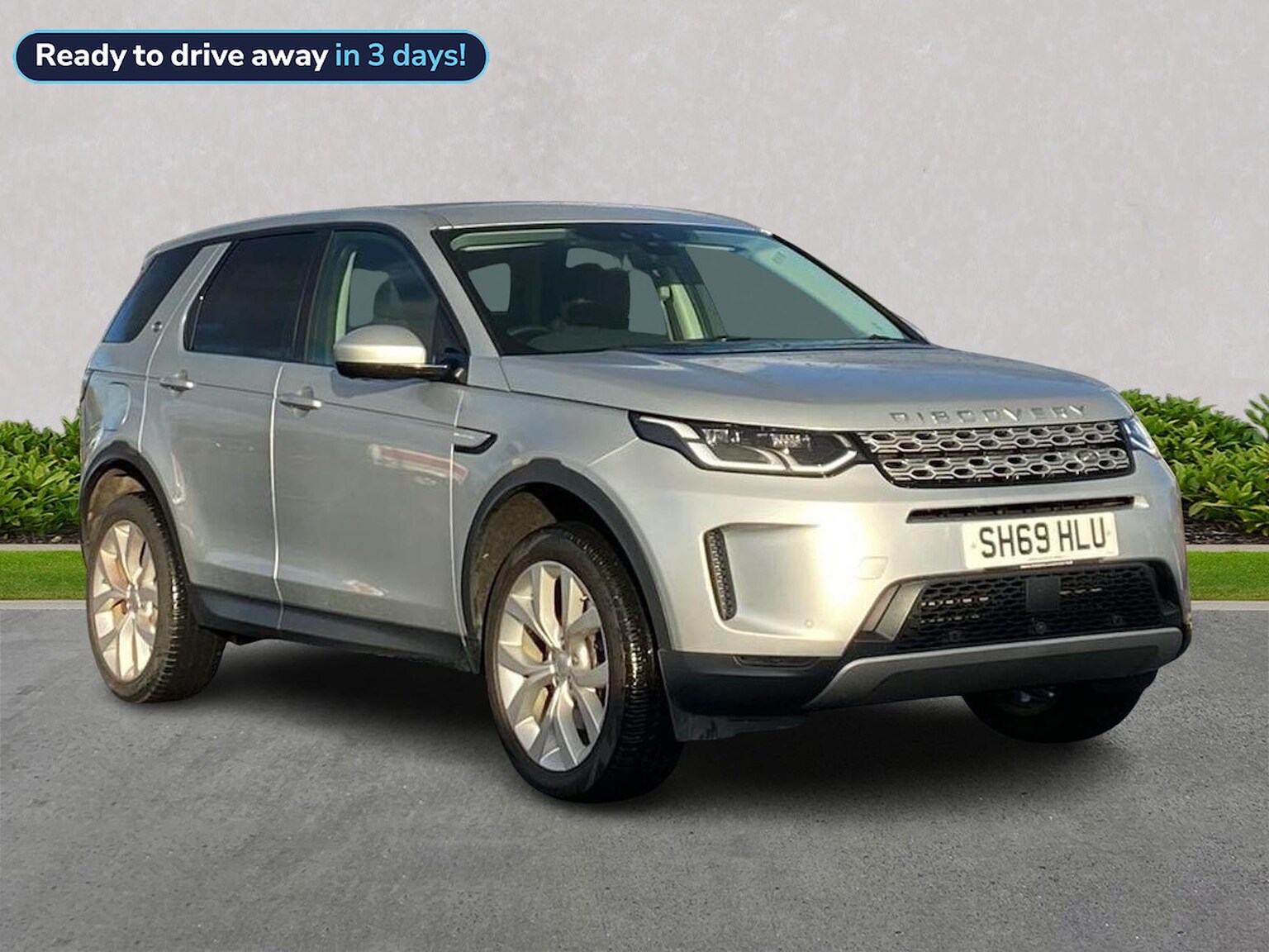 Main listing image - Land Rover Discovery Sport