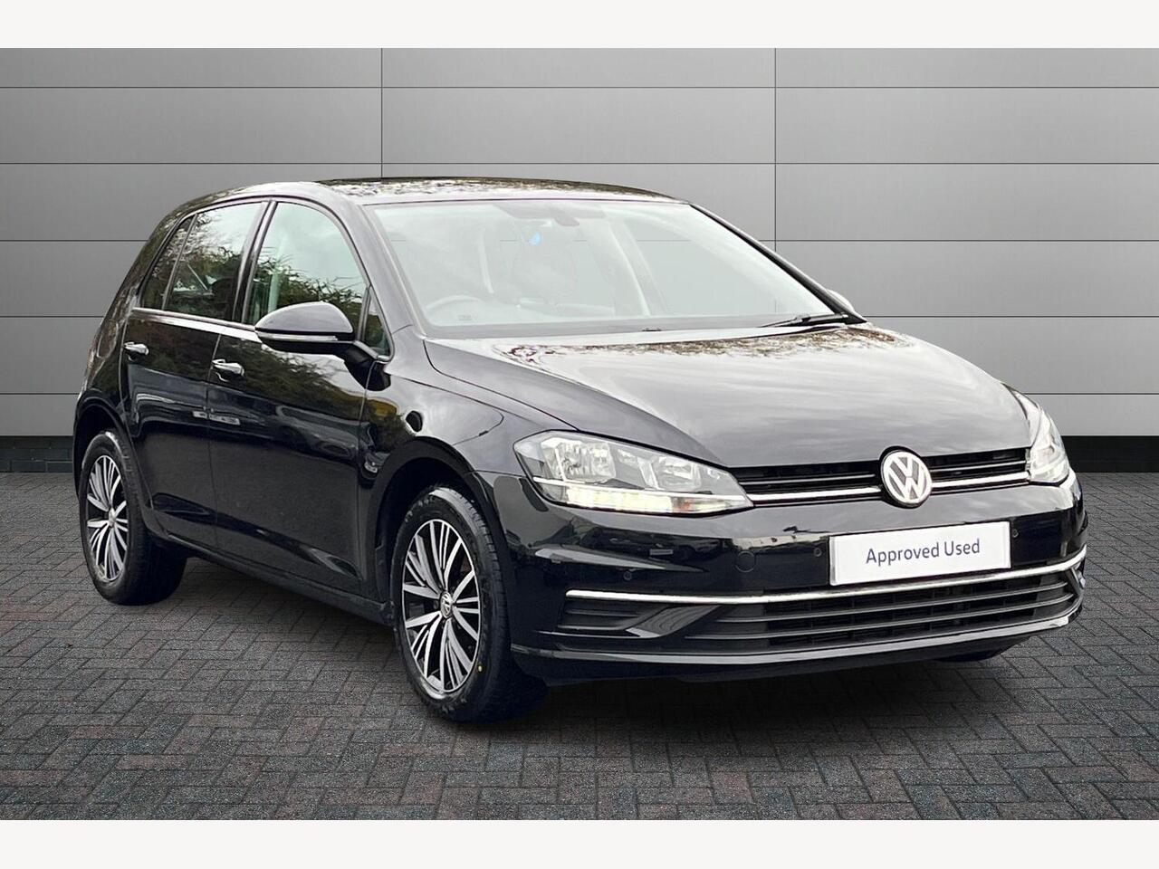 Main listing image - Volkswagen Golf