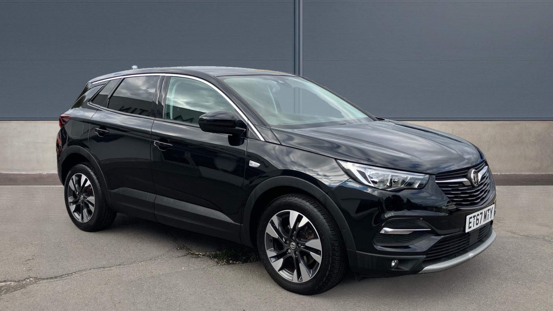 Main listing image - Vauxhall Grandland X