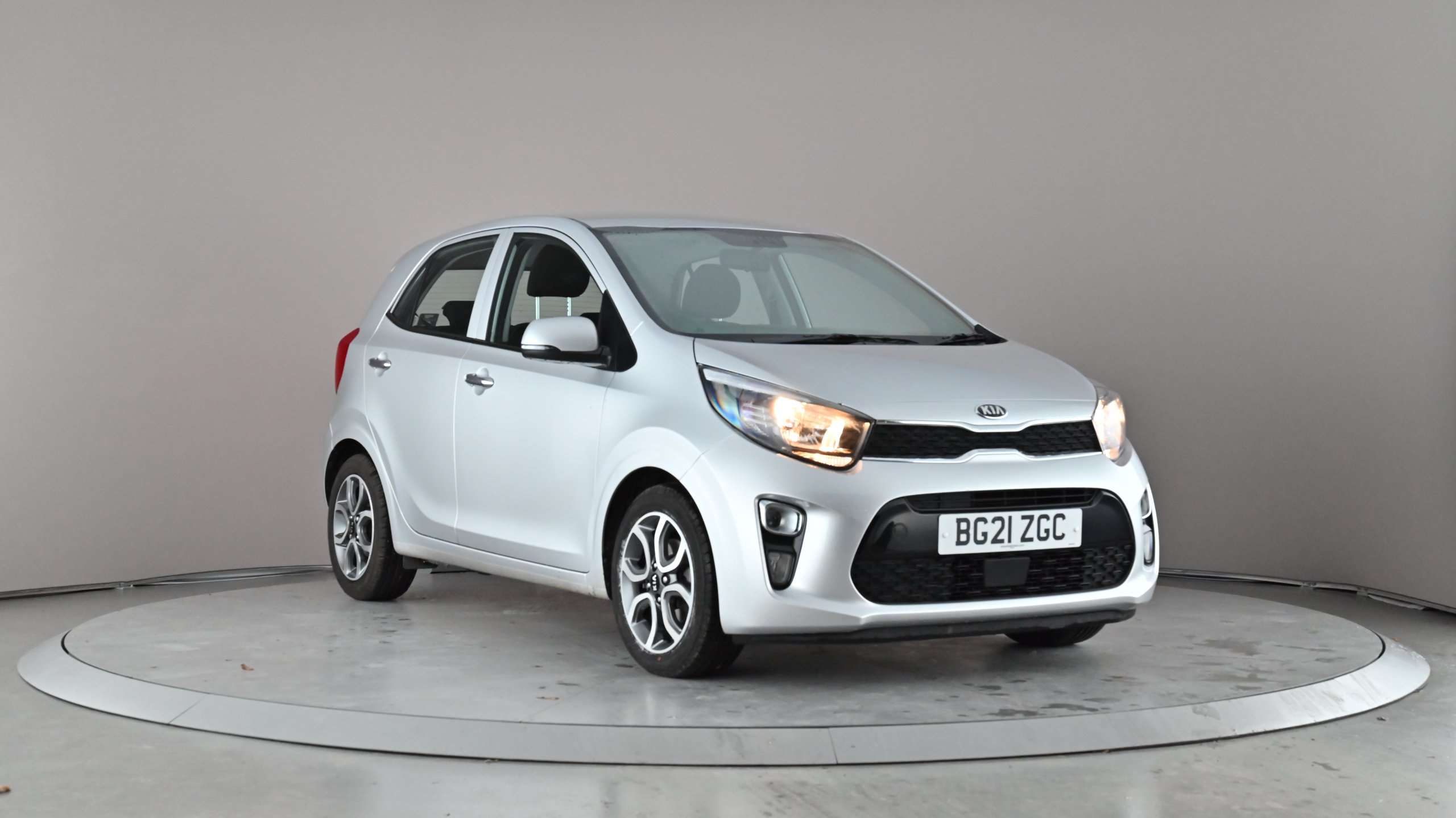 Main listing image - Kia Picanto