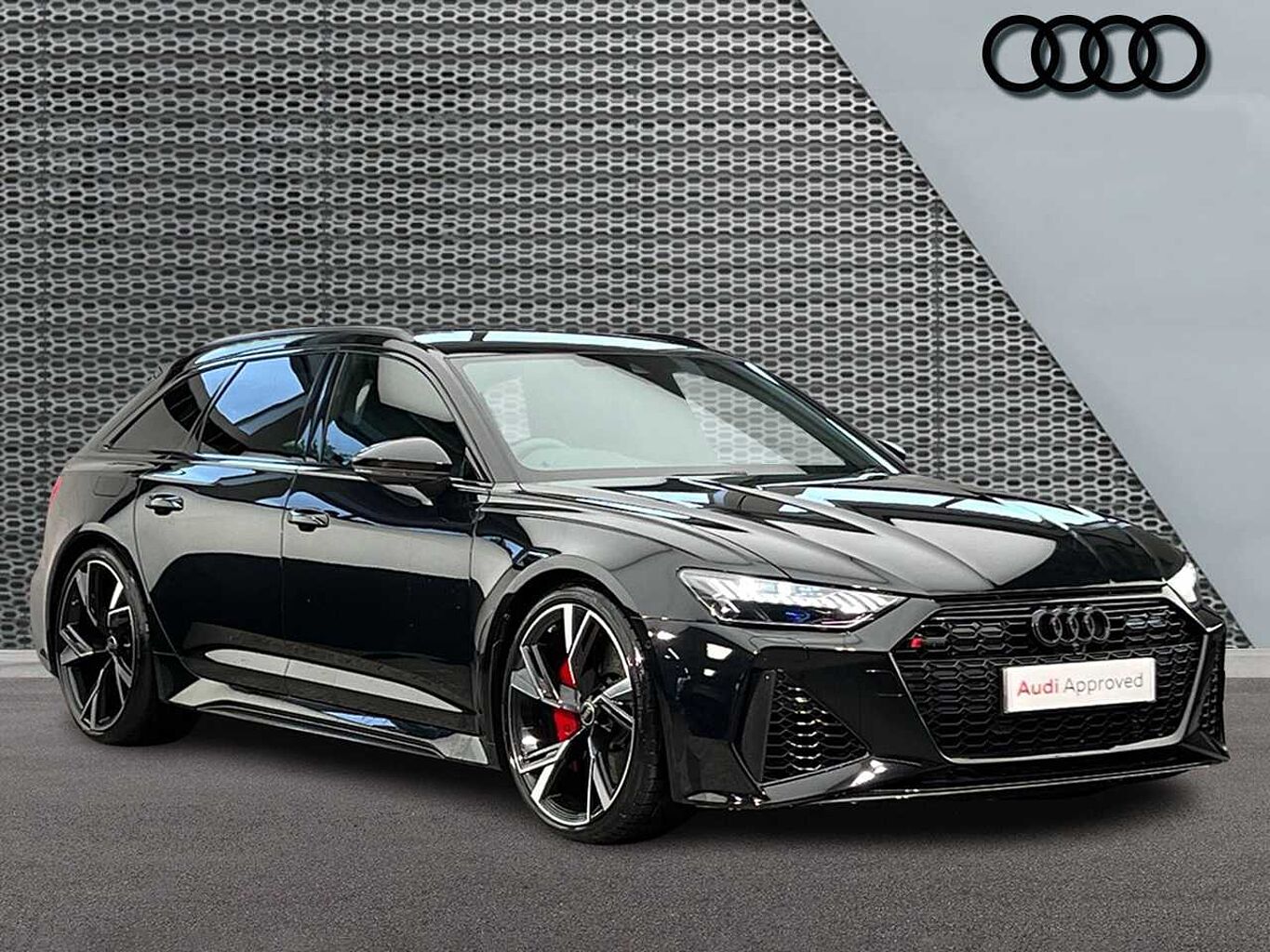 Main listing image - Audi RS6