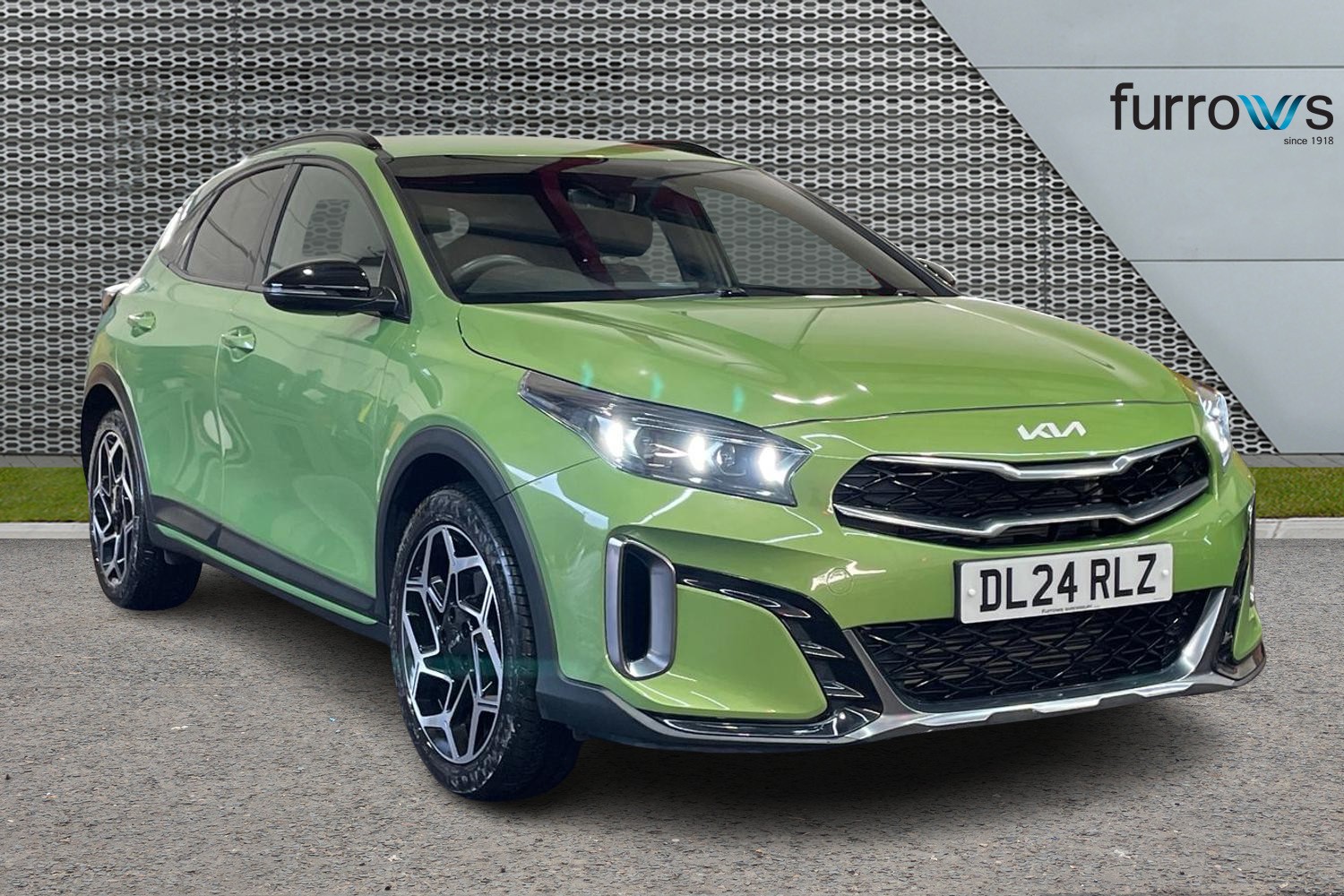 Main listing image - Kia XCeed