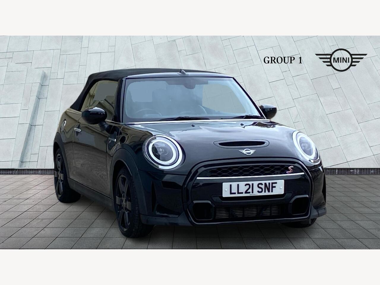 Main listing image - MINI Convertible
