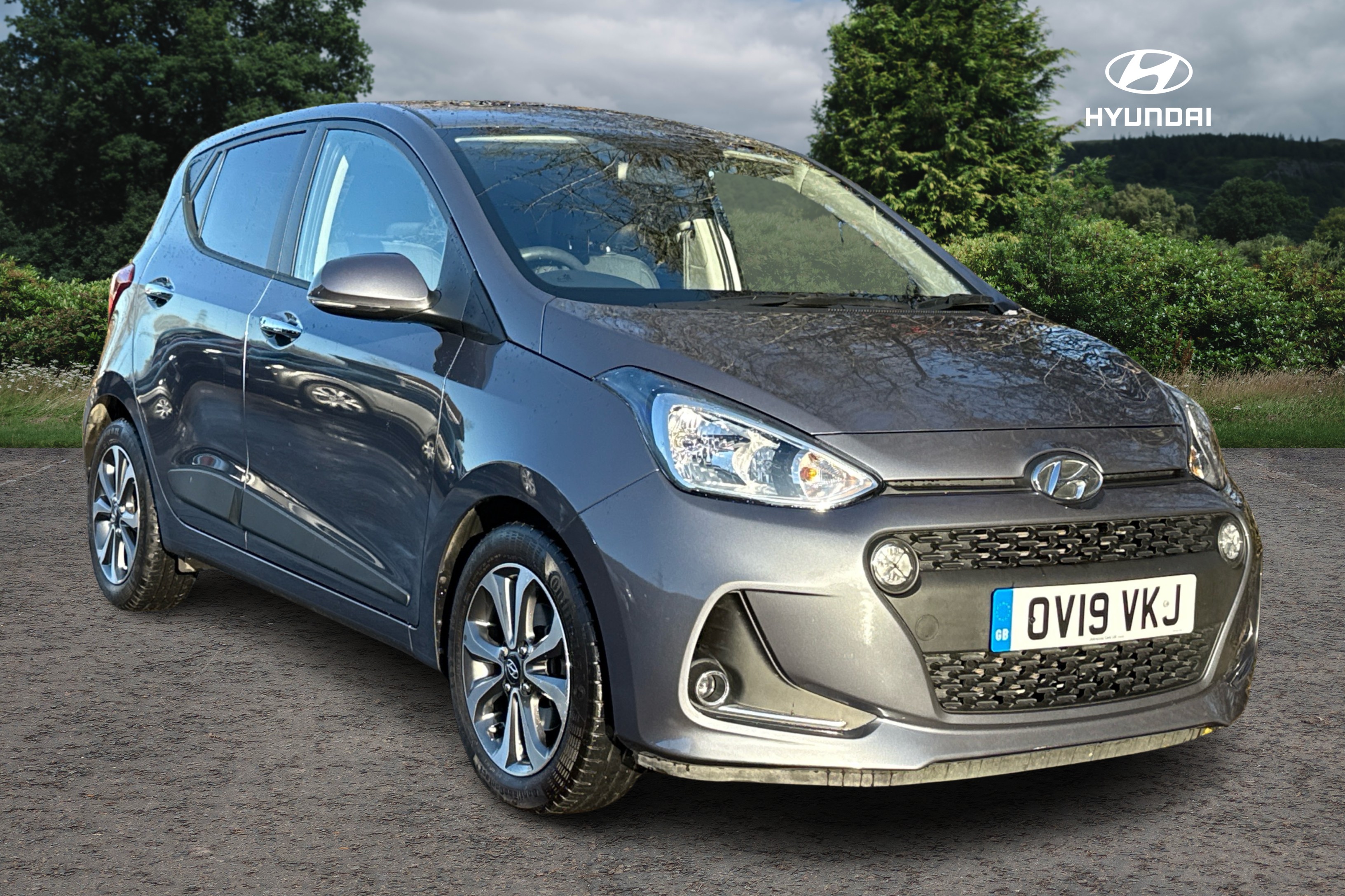 Main listing image - Hyundai i10