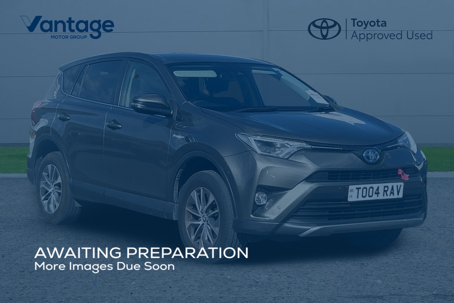 Main listing image - Toyota RAV4