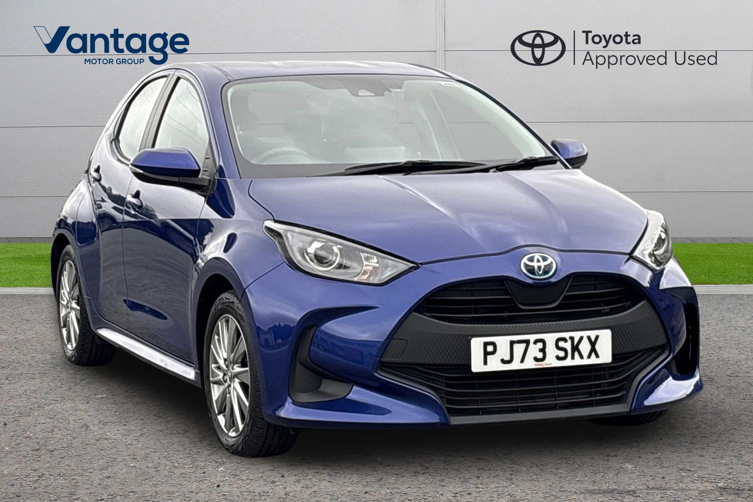 Main listing image - Toyota Yaris