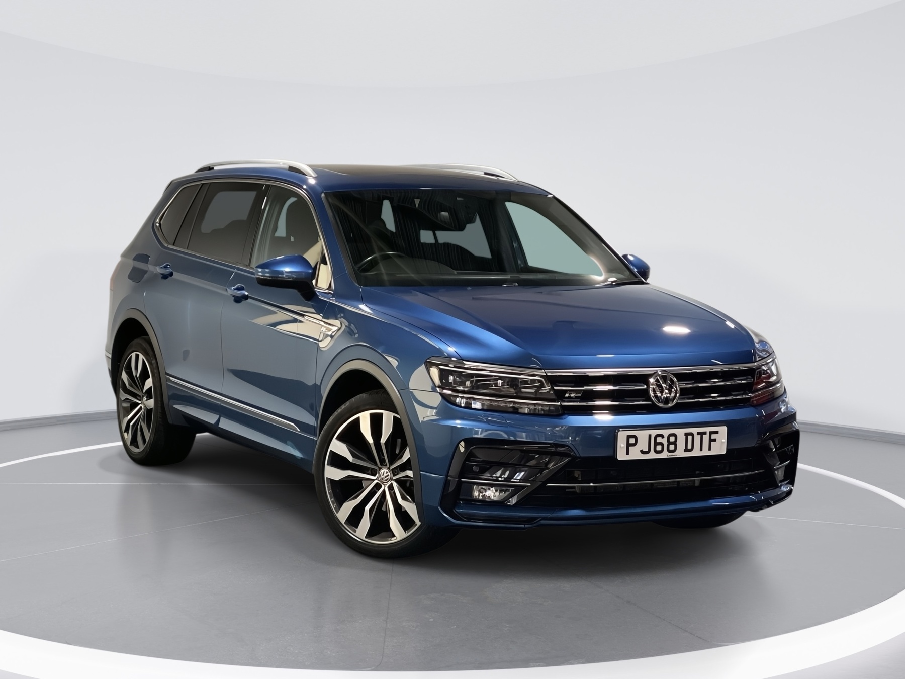 Main listing image - Volkswagen Tiguan Allspace