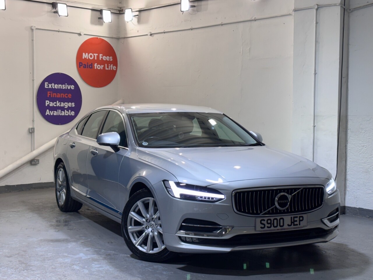 Main listing image - Volvo S90