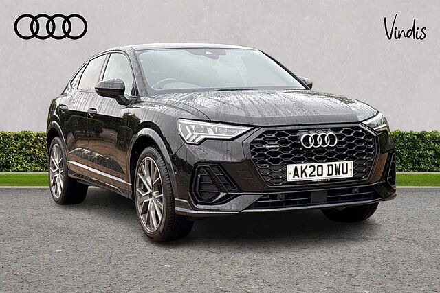 Main listing image - Audi Q3