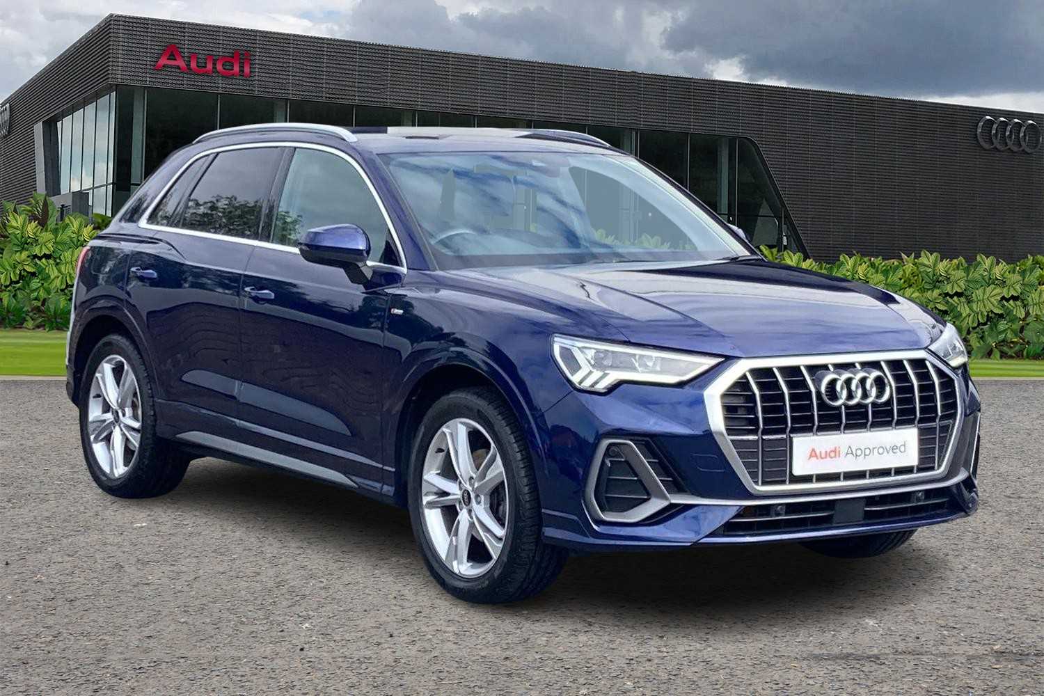 Main listing image - Audi Q3