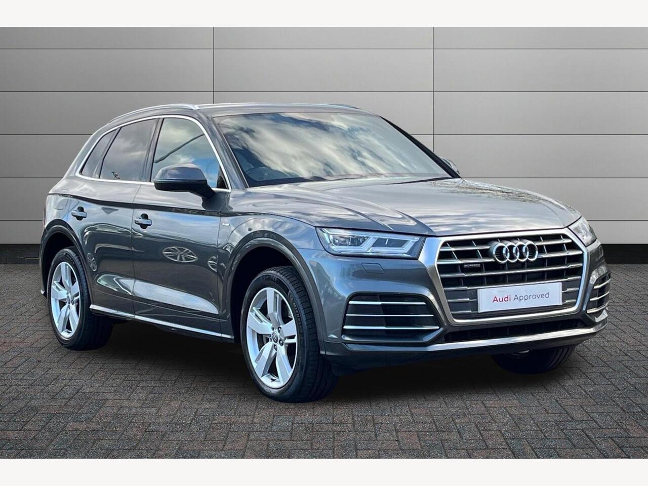 Main listing image - Audi Q5
