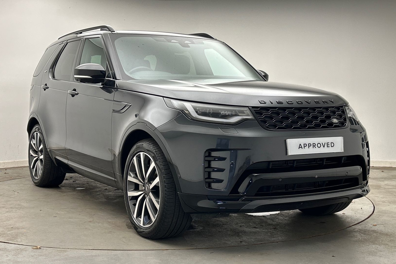 Main listing image - Land Rover Discovery