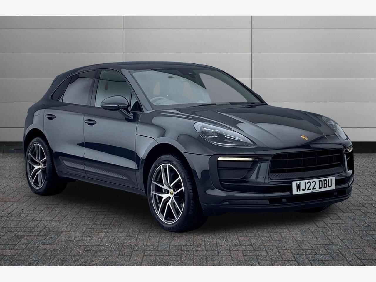 Main listing image - Porsche Macan