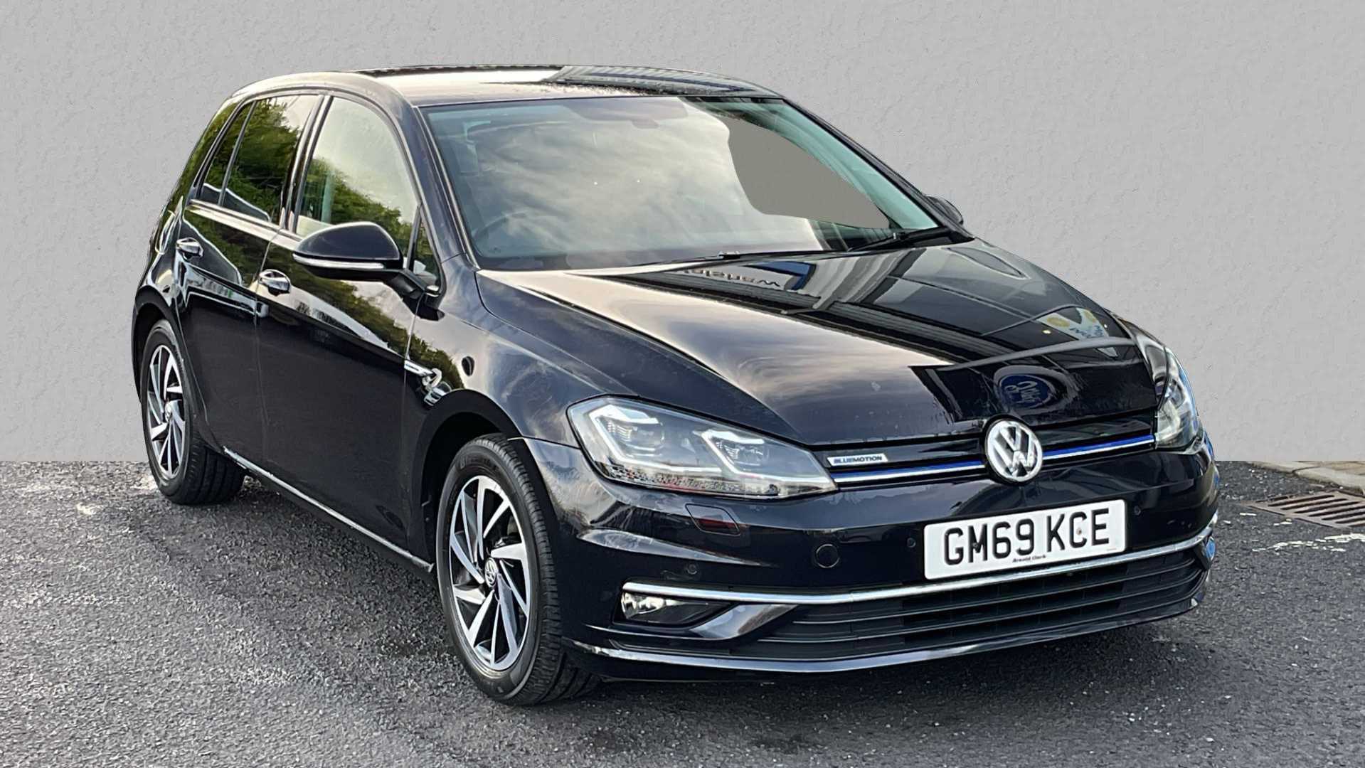 Main listing image - Volkswagen Golf