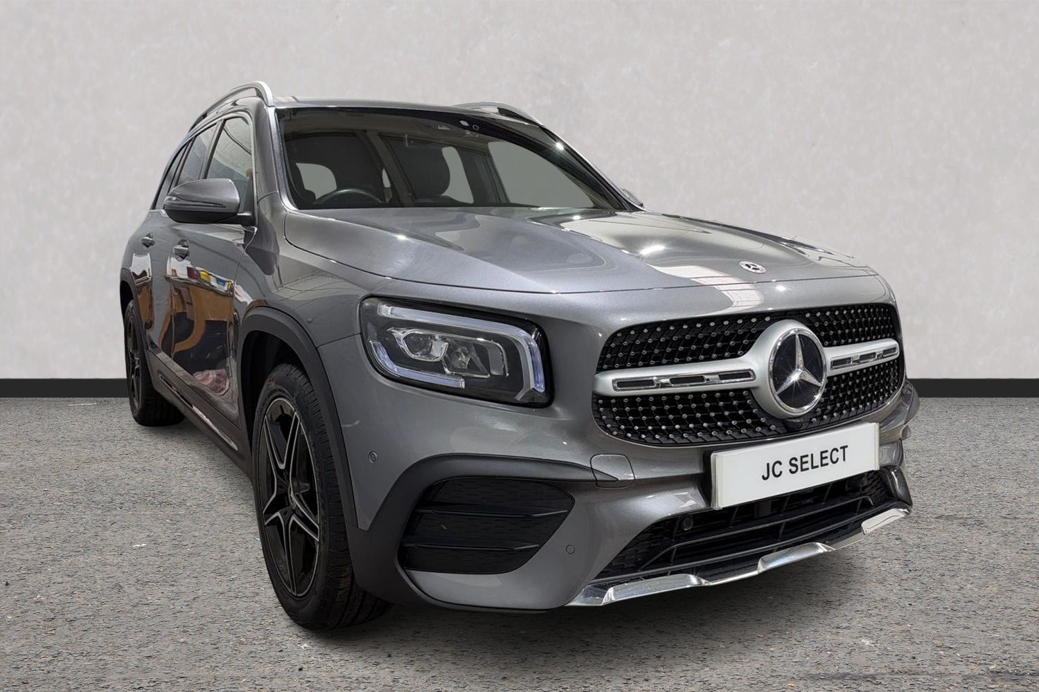 Main listing image - Mercedes-Benz GLB