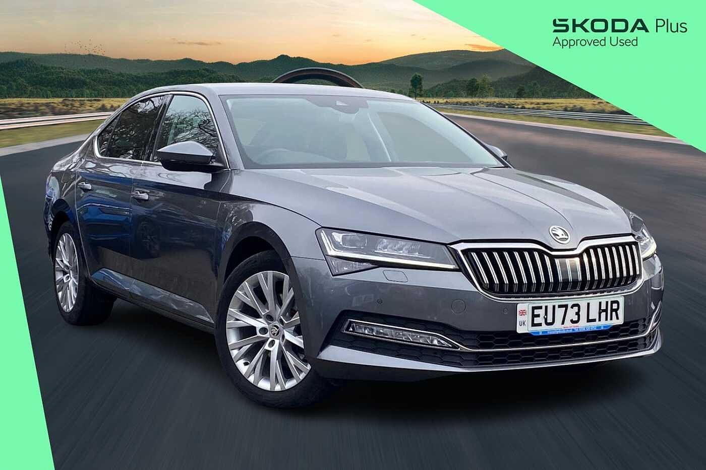 Main listing image - Skoda Superb
