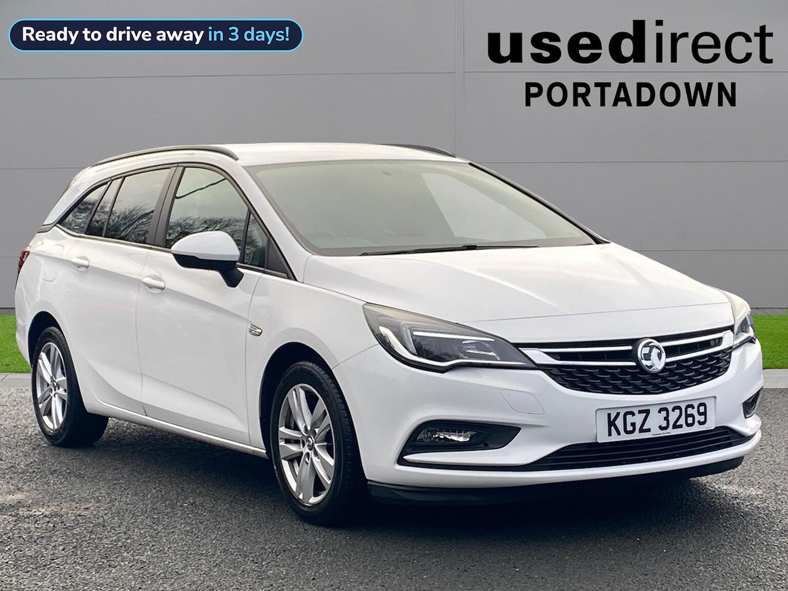 Main listing image - Vauxhall Astra Sports Tourer