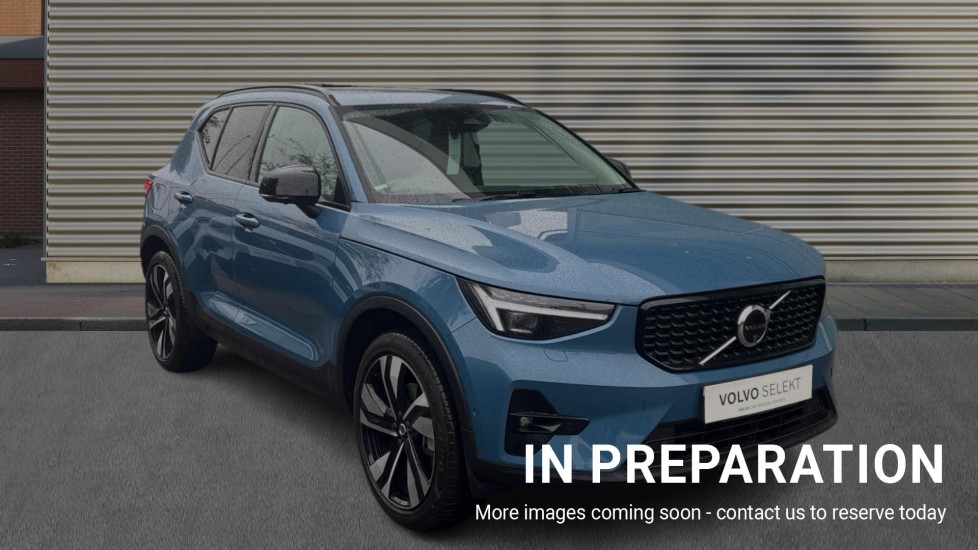 Main listing image - Volvo XC40