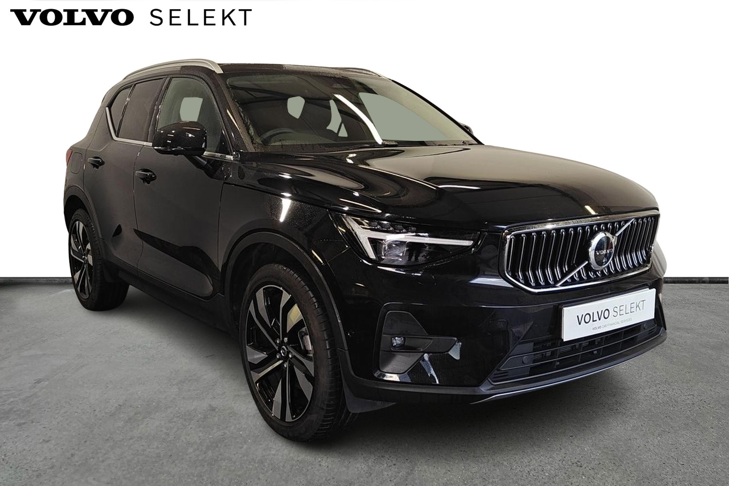 Main listing image - Volvo XC40