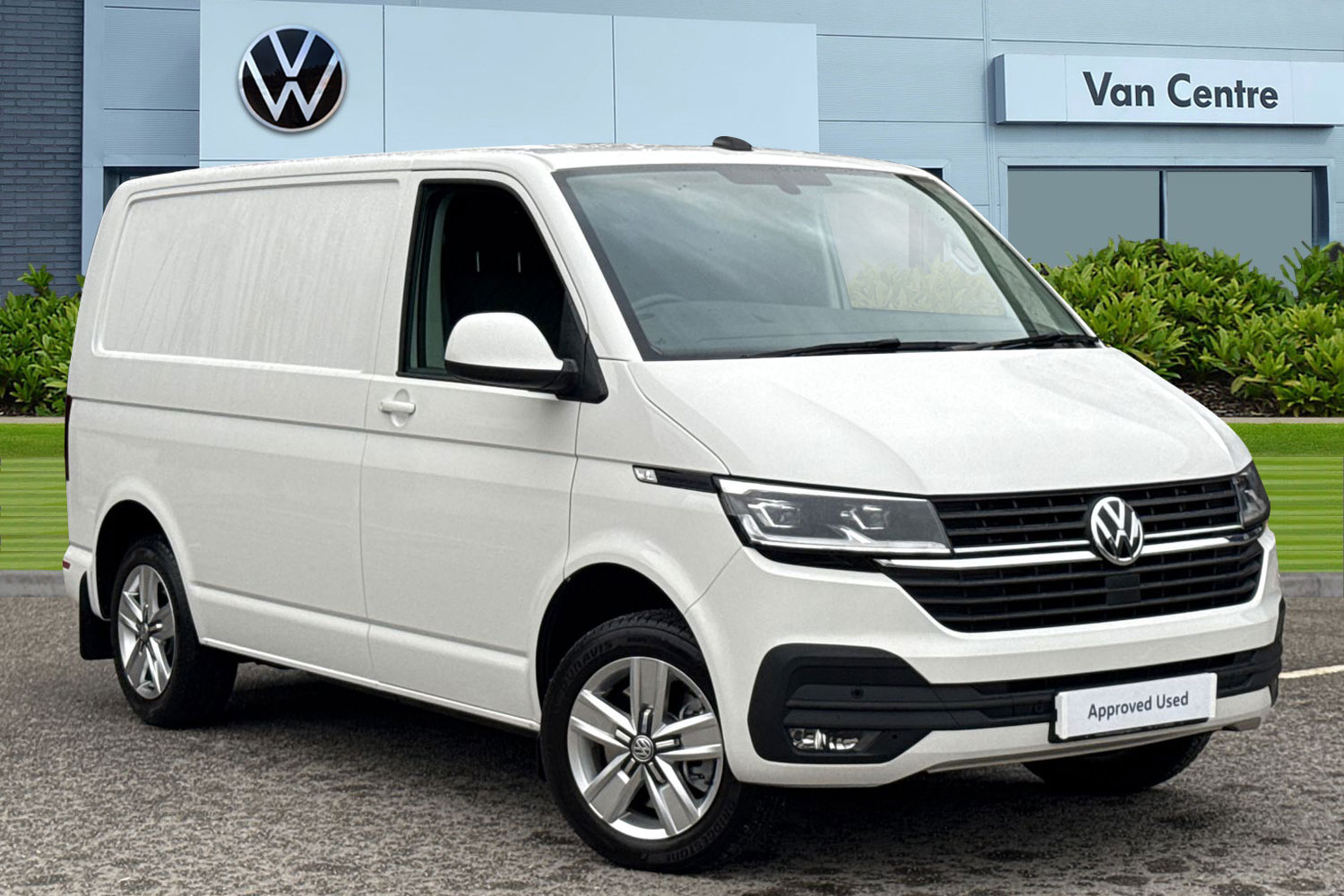 Main listing image - Volkswagen Transporter