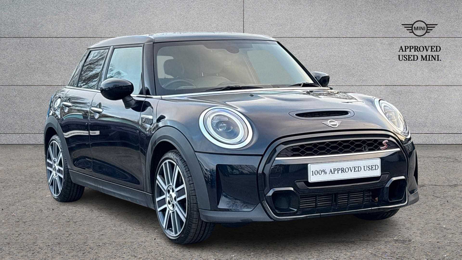 Main listing image - MINI Hatchback 5dr