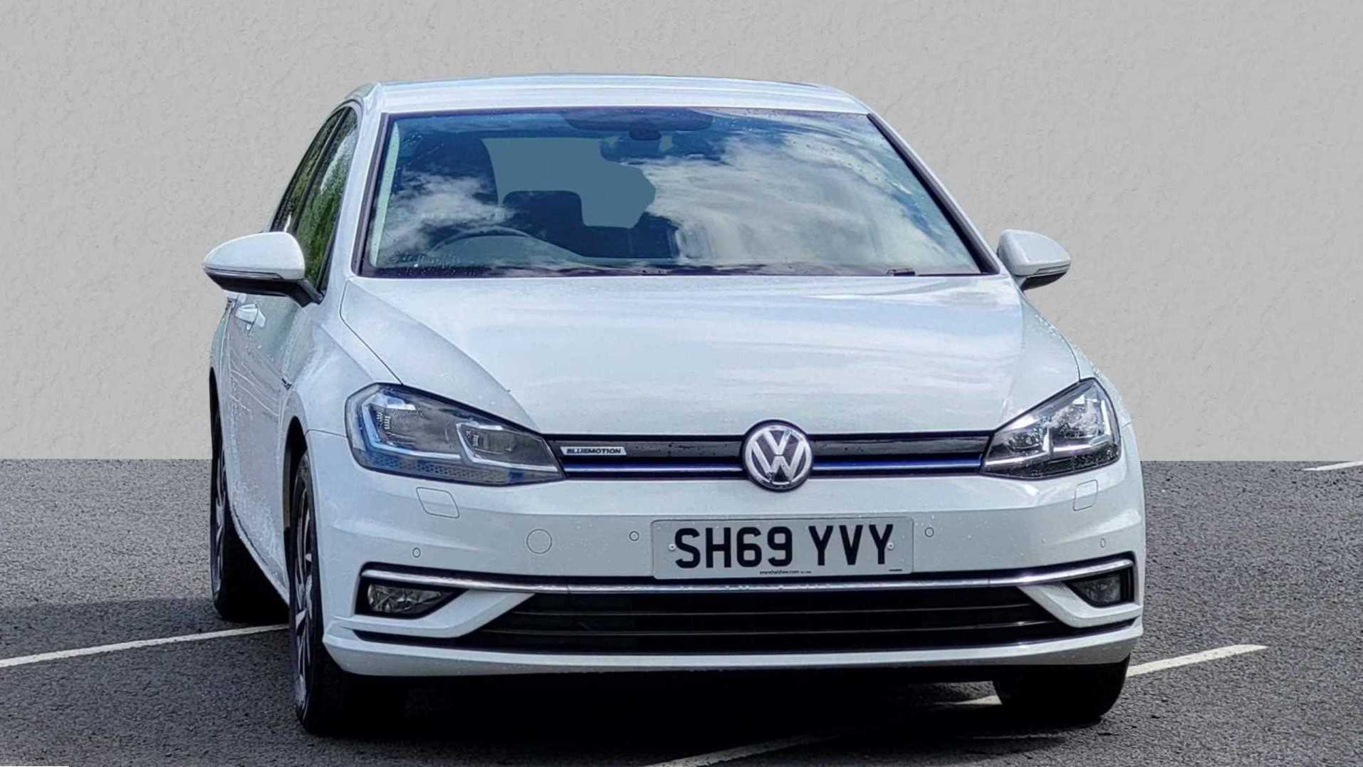 Main listing image - Volkswagen Golf