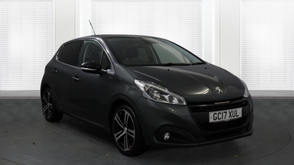 Main listing image - Peugeot 208