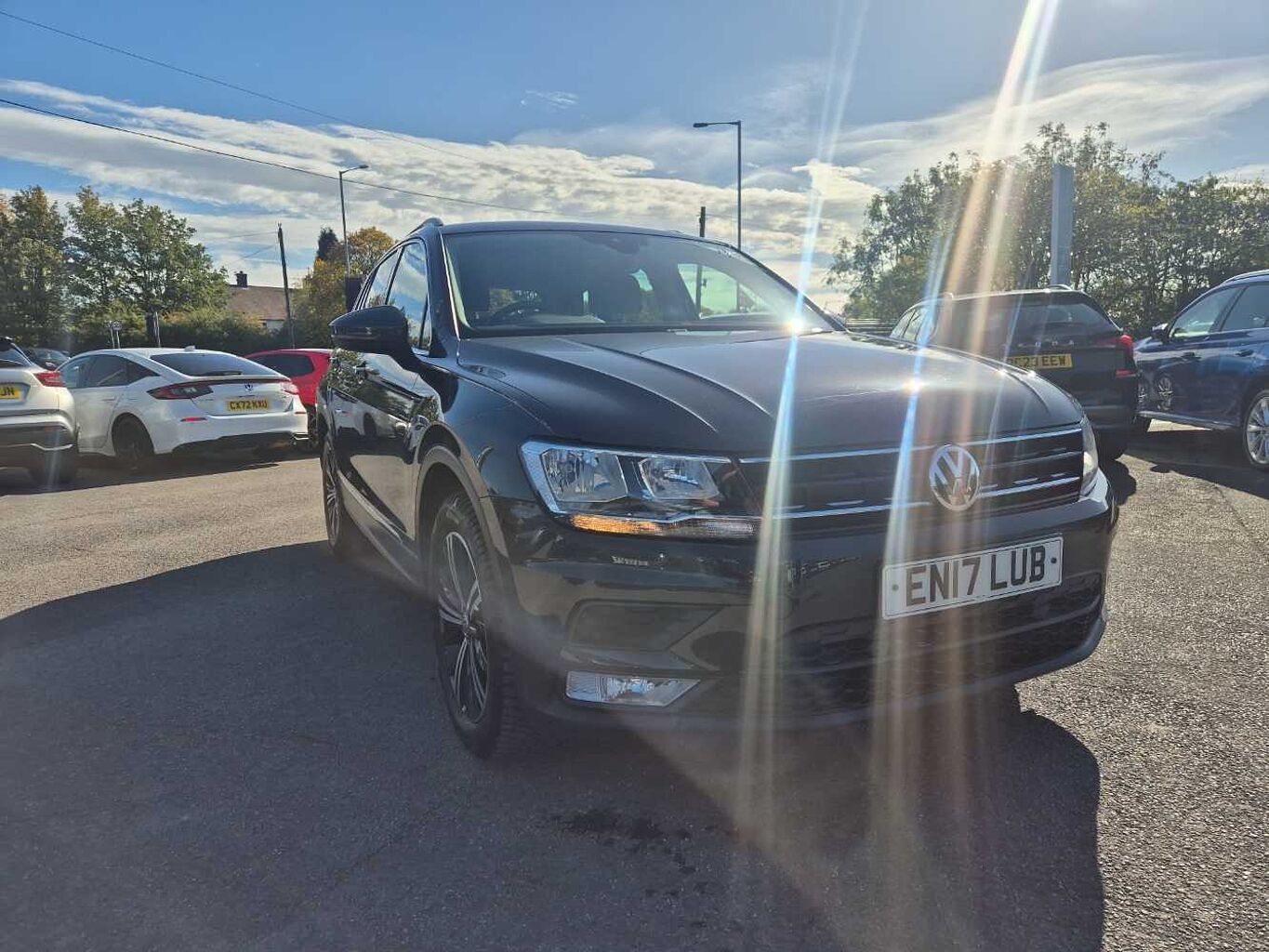 Main listing image - Volkswagen Tiguan