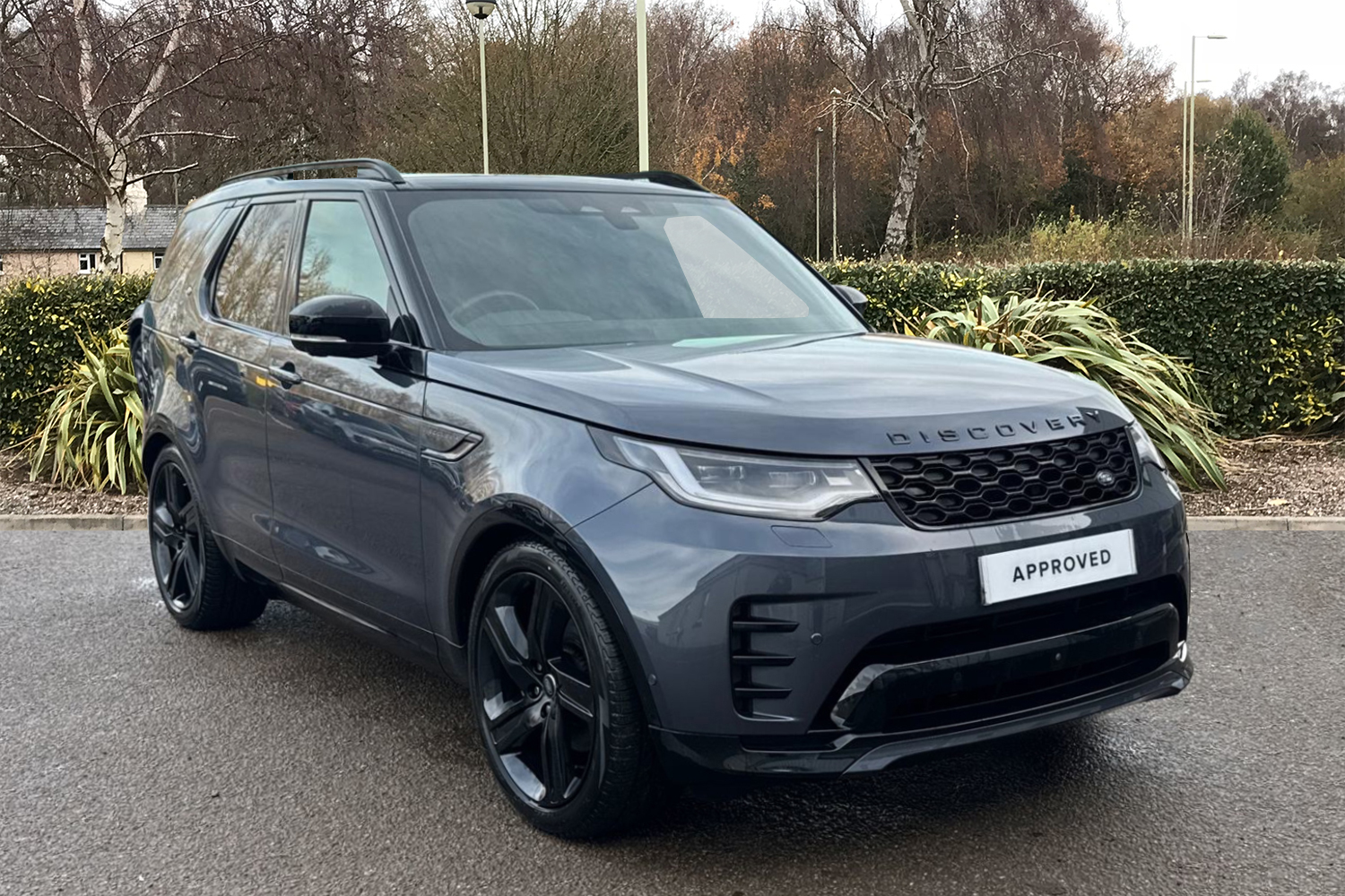 Main listing image - Land Rover Discovery
