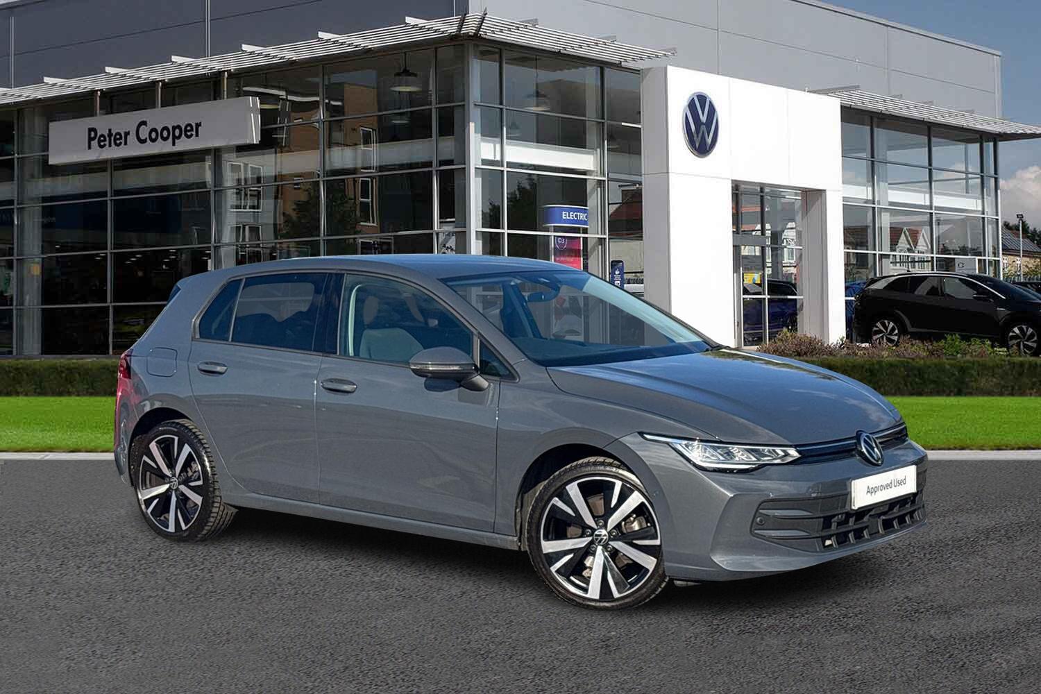 Main listing image - Volkswagen Golf