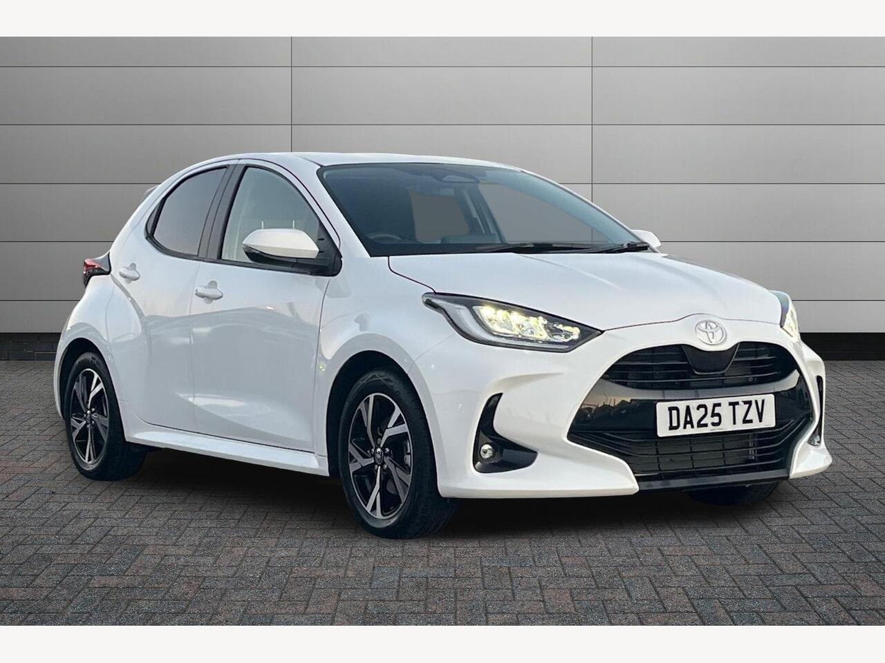 Main listing image - Toyota Yaris