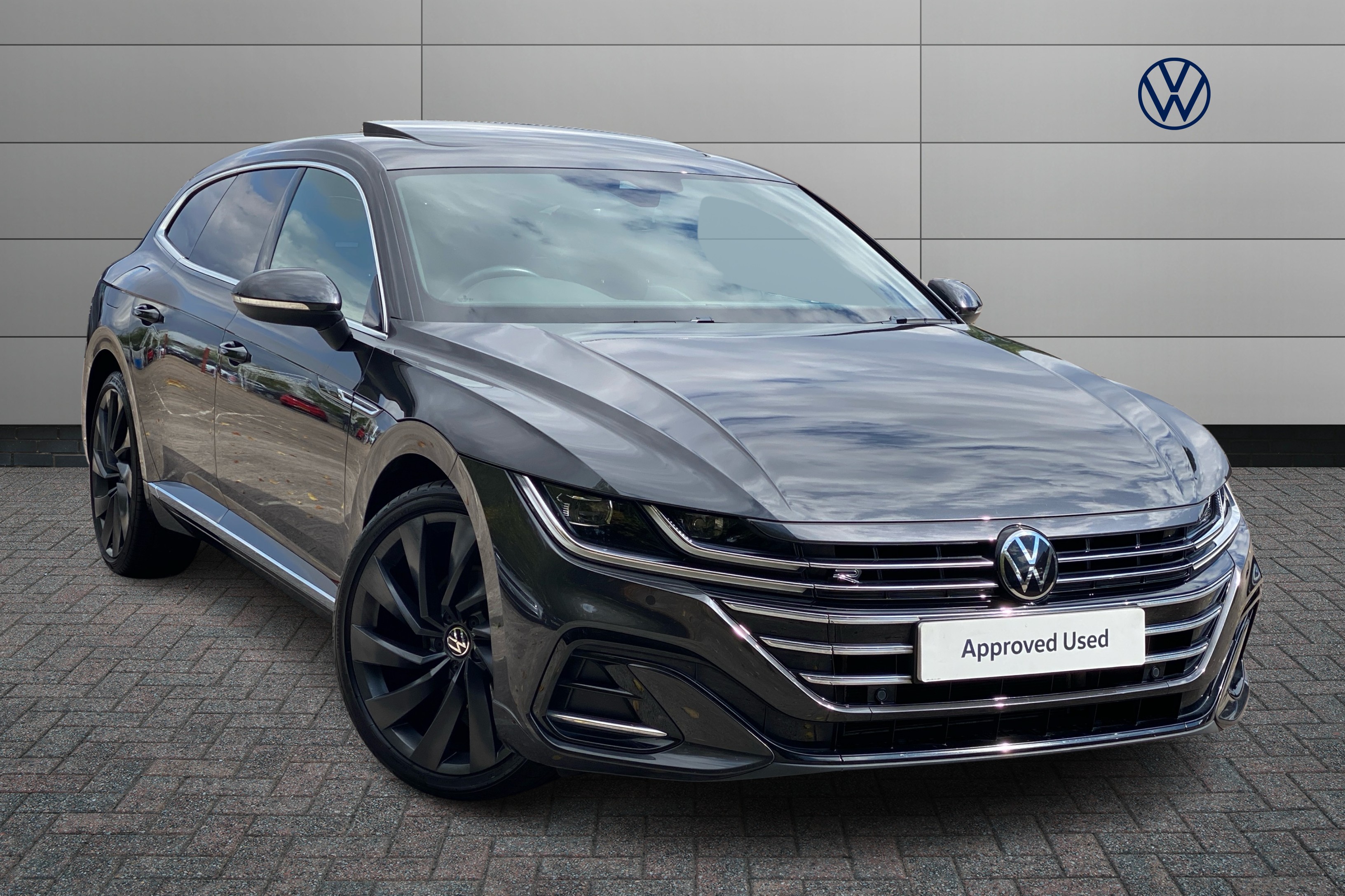 Main listing image - Volkswagen Arteon Shooting Brake