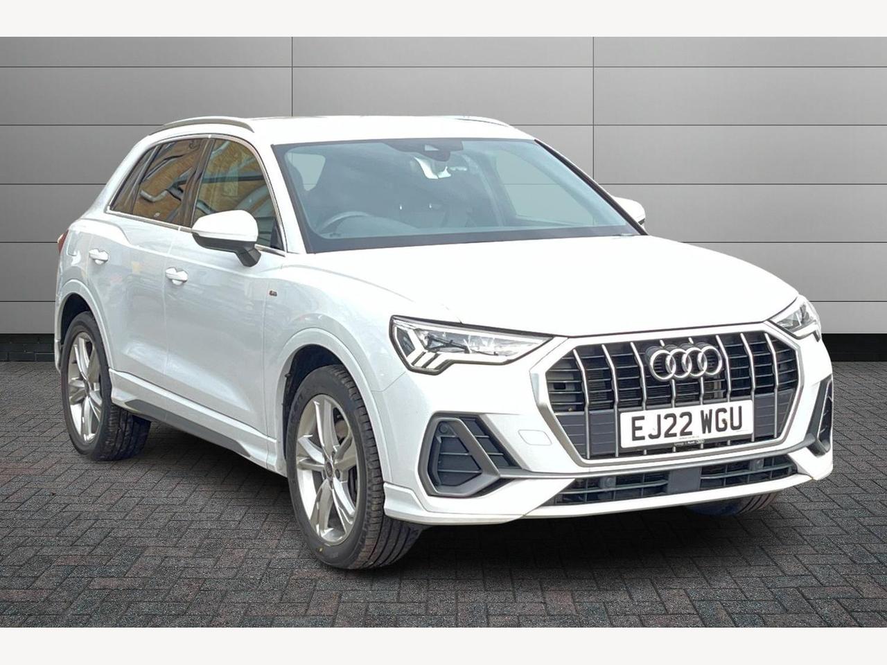 Main listing image - Audi Q3