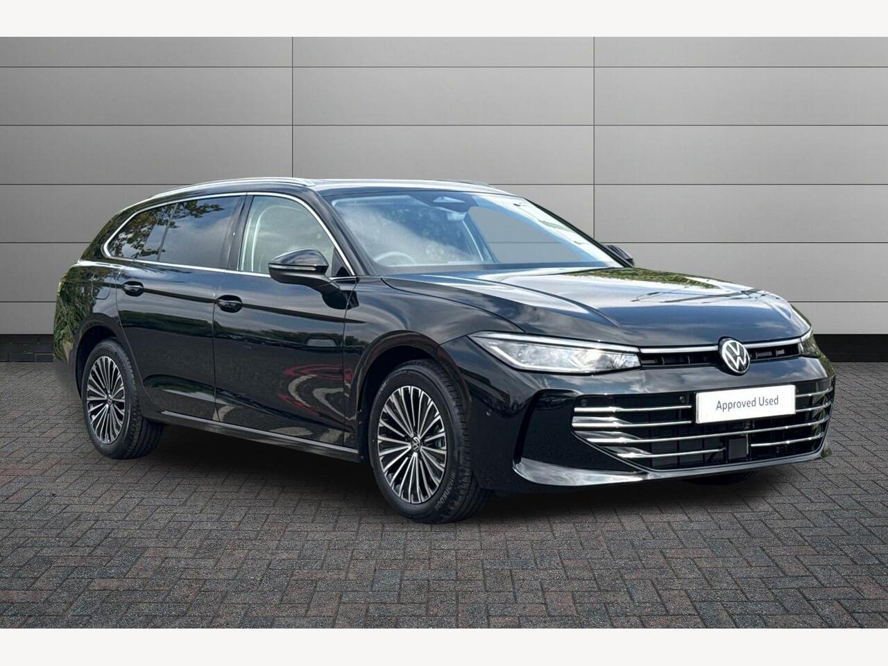 Main listing image - Volkswagen Passat