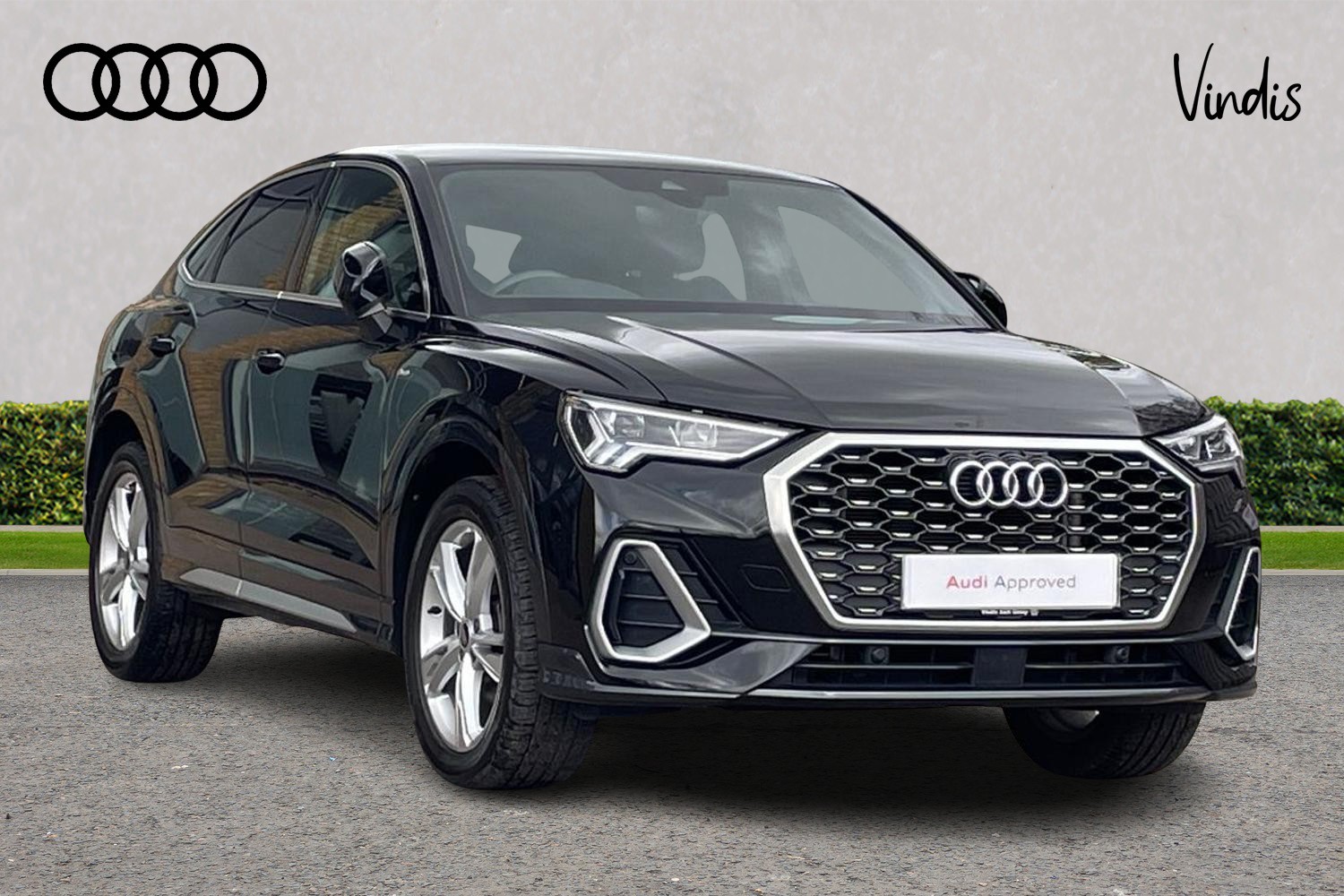 Main listing image - Audi Q3