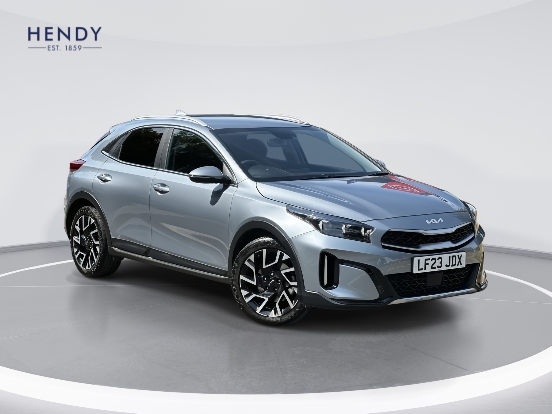 Main listing image - Kia XCeed