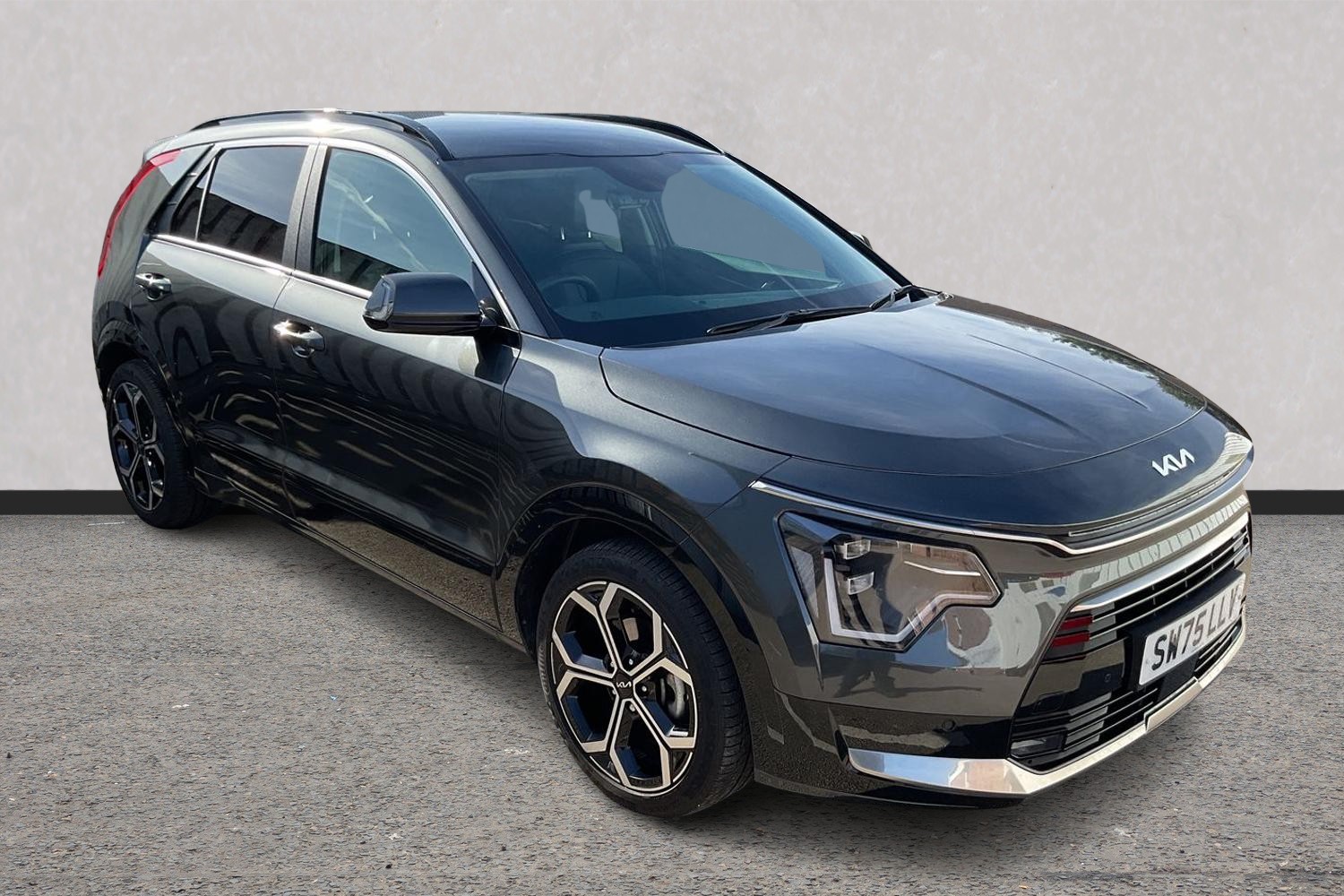 Main listing image - Kia Niro