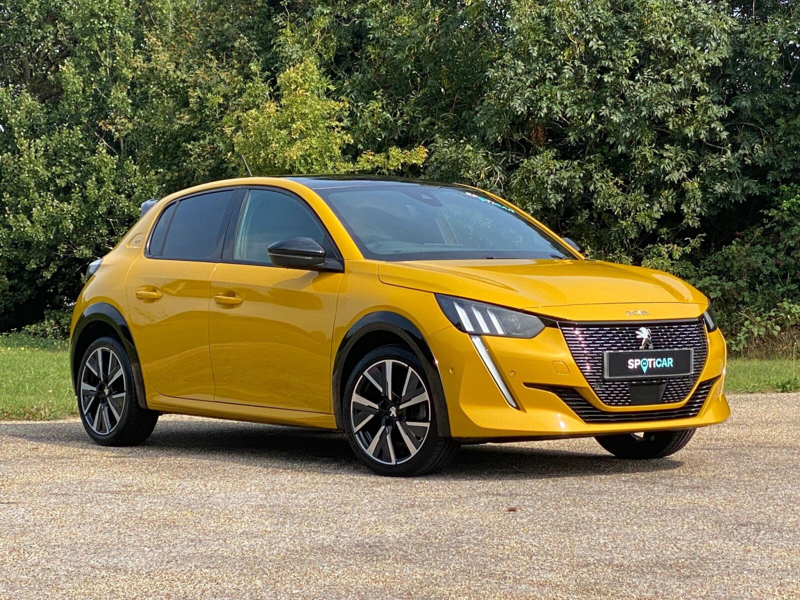 Main listing image - Peugeot 208