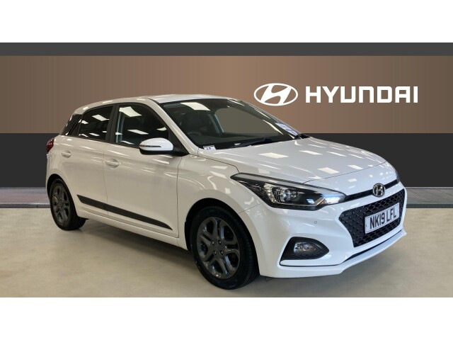 Main listing image - Hyundai i20