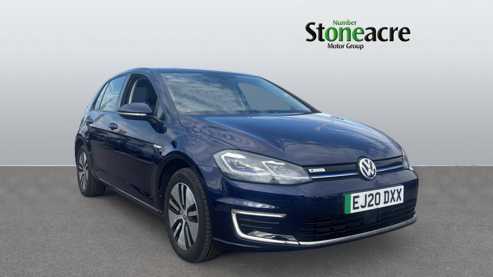 Main listing image - Volkswagen e-Golf