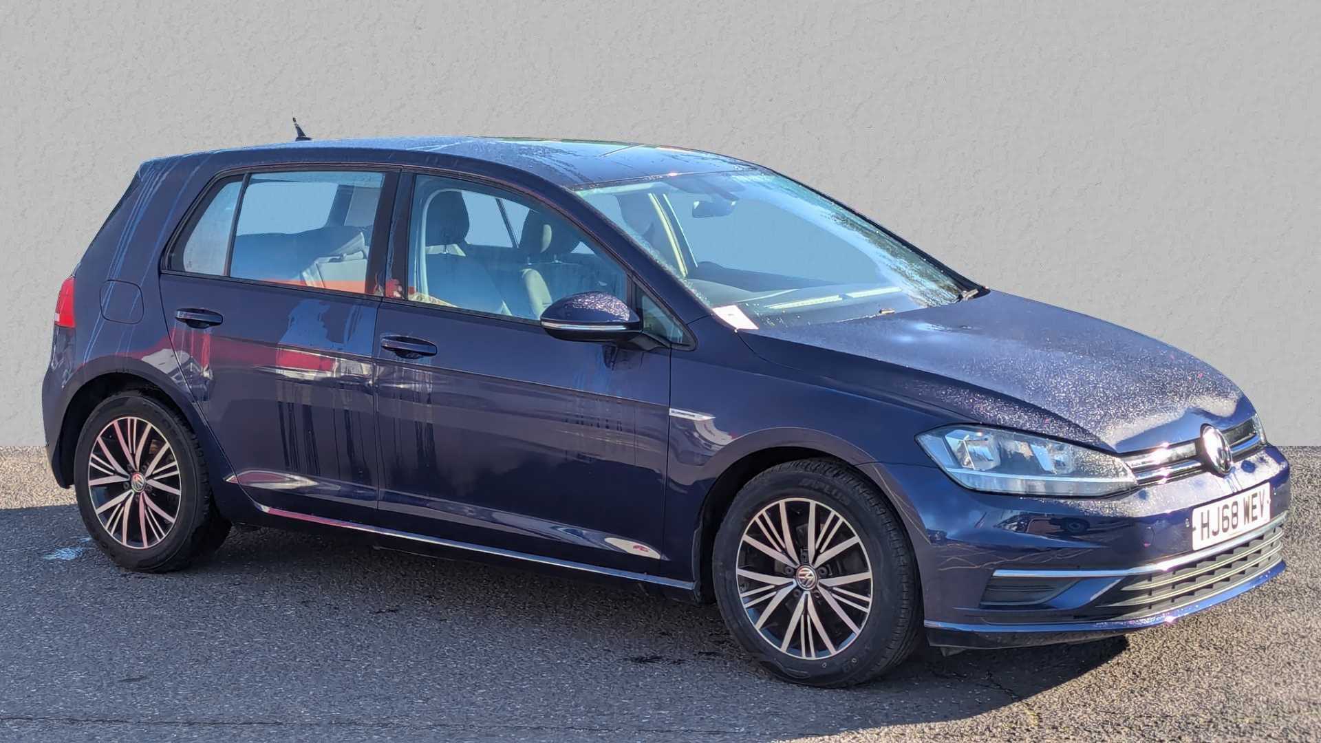 Main listing image - Volkswagen Golf